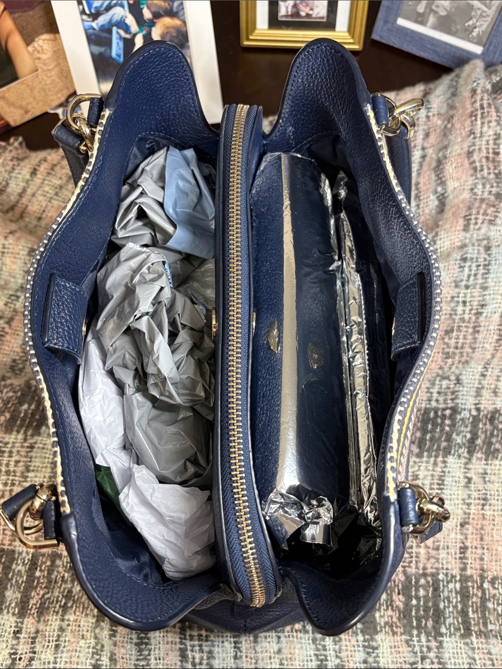 Kate Spade “Jackson Boardwalk Stripe” Shoulder Bag w/3 Compartments 11x12x4in - Picture 7 of 16